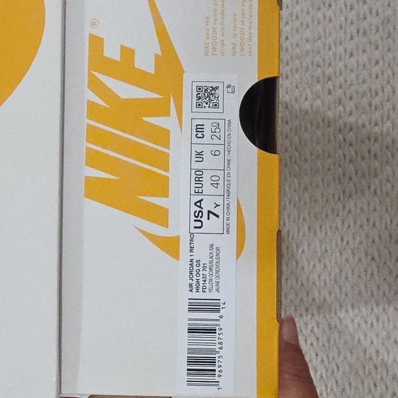 Nike Air Jordan 1 Retro Size 7Y High OG Yellow Ochre/black Sail Sneakers - Picture 8 of 8